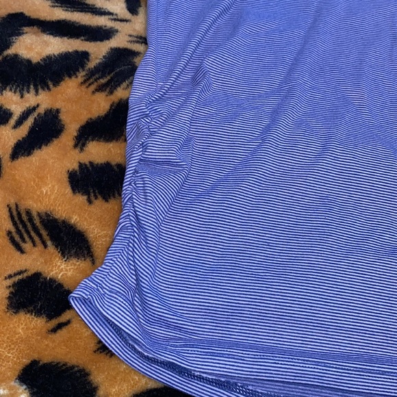 3/$30 Shambhala Workout Top - Picture 7 of 10